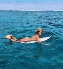 बेहद हॉट है नेशनल सर्फिंग चैंपियन एनेस्थेसिया एश्ले, देखें तस्वीरें