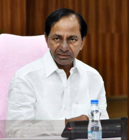 तेलंगाना के सीएम KCR की संपत्ति में पिछले 5 सालों में हुई 400 फीसदी की बढ़ोतरी तेलंगाना के सीएम KCR की संपत्ति में पिछले 5 सालों में हुई 400 फीसदी की बढ़ोतरी