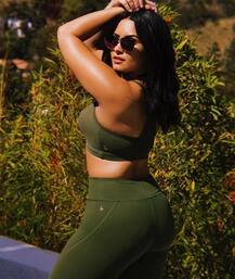 निक जोनस की करीबी दोस्त ने जब ट्रोलर को दिया करारा जवाब