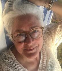 नफीसा अली को हुआ है पेरिटोनियल और ओवरियन कैंसर, जानें इस बारे में ये जरूरी बातें