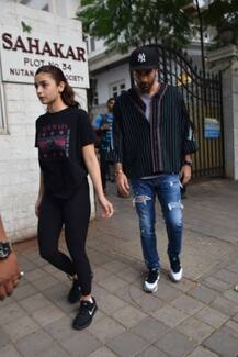 PICS: फिल्म के सेट पर आलिया को लगी चोट, ब्वॉयफ्रेंड रणबीर के साथ पहुंची क्लिनिक