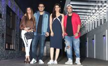 कृति सेनन संग डिनर करने पहुंचे \'फुकरे\' स्टार वरुण शर्मा, सामने आईं ऐसी तस्वीरें