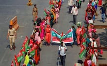 पढ़ें, मुंबई की सड़कों पर उतरे हजारों किसानों के \'उलगुलान मोर्चा\' की कहानी
