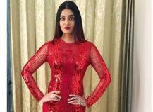 ऐश्वर्या राय बच्चन ने रेड ड्रेस में शो किया अपना न्यू लुक, देखें तस्वीरें