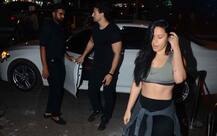 काफी समय बाद बहन कृष्‍णा श्रॉफ के साथ रेस्टोरेंट में दिखे टाइगर श्रॉफ, देखें तस्वीरें