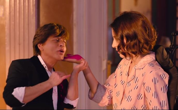 Zero First Song: mere naam tu Shah ruhk khan and anushka sharma Zero First Song: 'मेरे नाम तू' में शाहरुख-अनुष्का के बीच दिखी जबरदस्त रोमांटिक केमिस्ट्री