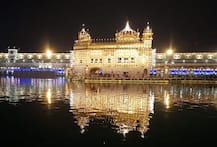 देश भर में एक साथ तीन त्योहारों की धूम, गुरु नानक जयंती, देव दीपावली के साथ कार्तिक पूर्णिमा का जश्न मना रहे हैं लोग