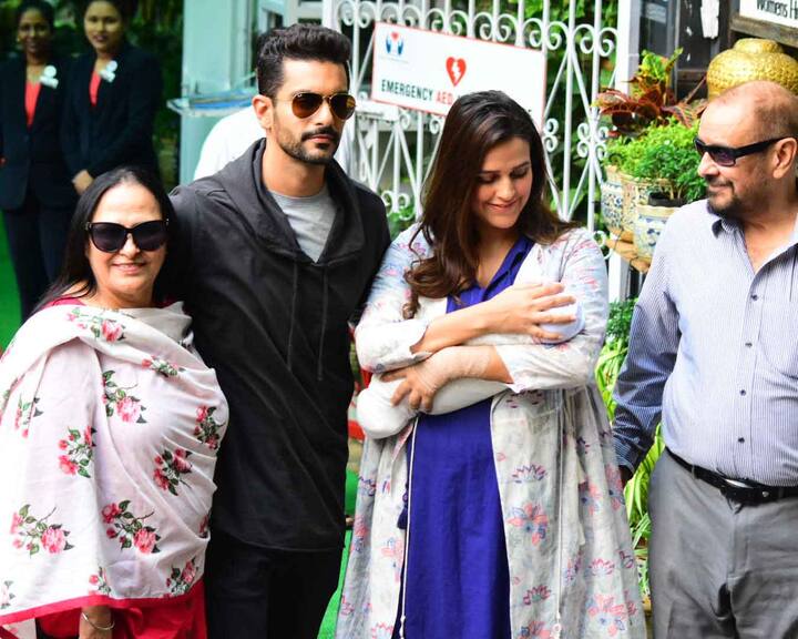 प्रेग्नेंसी के ऐलान से पहले ही उनके प्रेग्नेंट होने के कयास लगाए जाने लगे थे, जब वह कई बार ढीले-ढाले कपड़ों में नजर आईं.