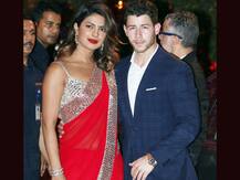 शादी रचाने के बाद दो जगह ग्रैंड रिसेप्शन देंगे प्रियंका और निक, यहां हैं Wedding की पूरी डिटेल्स