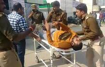 एक-एक लाख रुपए के दो ईनामी बदमाश पुलिस मुठभेड़ में गोली लगने के बाद गिरफ्तार