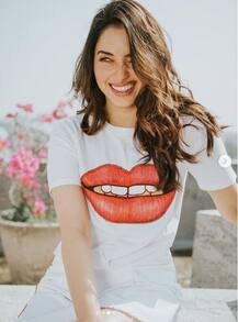 \'बाहुबली\' फेम तमन्ना भाटिया ने व्हाइट ड्रेस में खिंचवाईं ये खास तस्वीरें