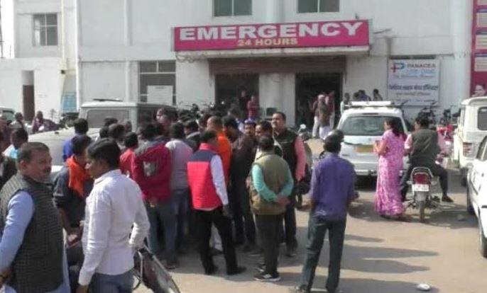 murder of gorakhpur BJP leader borther in parking dispute गोरखपुर: पार्किंग को लेकर हुए विवाद में बीजेपी नेता के भाई की पीट-पीट कर हत्‍या
