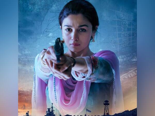 Alia Bhatt raised the bar for herself with Raazi, says director Meghna Gulzar आलिया भट्ट ने खुद के लिए नई लकीर खींच दी है : मेघना गुलजार