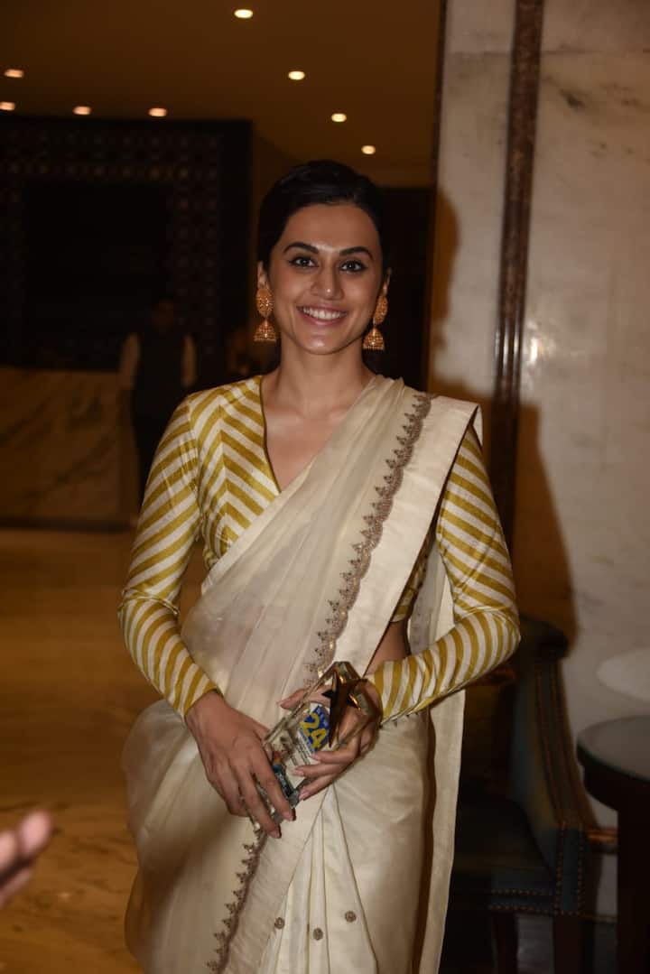 तापसी पन्नू को भी इस समारोह में सम्मानित किया गया.