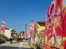 अयोध्या: VHP की धर्मसभा आज, ठाकरे परिवार ने किए रामलला के दर्शन, किले में तब्दील हुई राम की नगरी