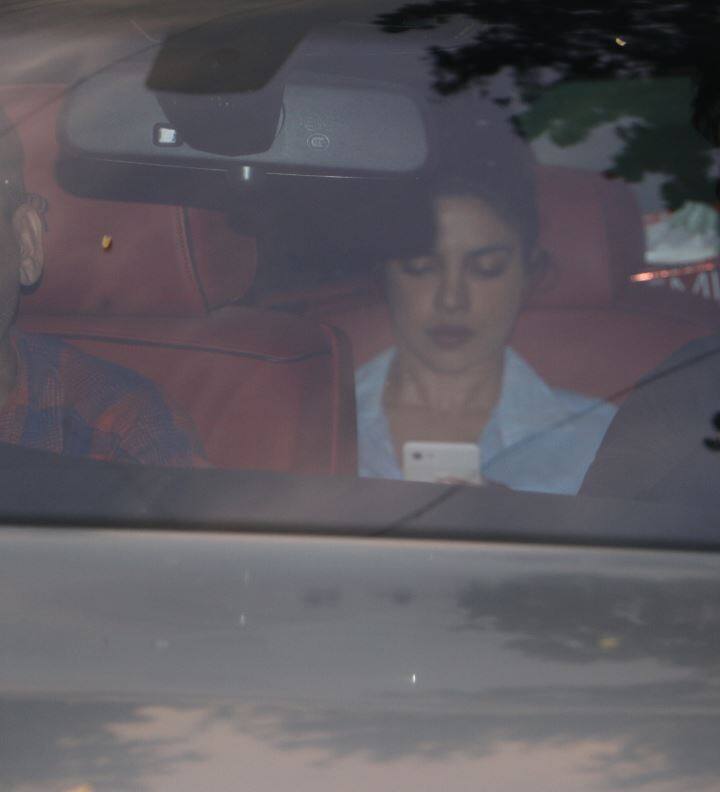 निक जोनास के भाई जो जोनास भी अपने भाई की शादी में शामिल होने के लिए भारत आ चुके हैं. (तस्वीर: मानव मंगलानी)