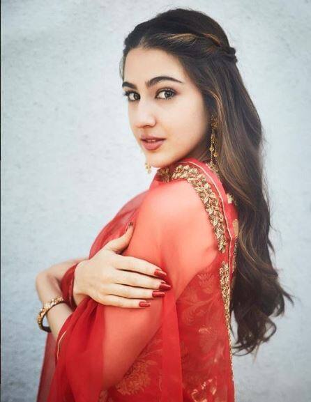 सारा अली खान की डेब्यू फिल्म का निर्देशन अभिषेक कपूर ने किया है. फिल्म साल 2013 में उत्तराखंड में आए जल प्रलय पर आधारित है. (तस्वीर: इंस्टाग्राम)