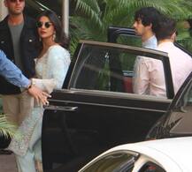 शुरू हुई शादी की रस्में, मंगेतर निक के साथ मां के घर में पूजा के लिए पहुंची प्रियंका