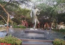 अब जेएनयू में नेहरू स्टैच्यू के सामने बनेगी स्वामी विवेकानंद की प्रतिमा, छात्रों ने उठाए सवाल