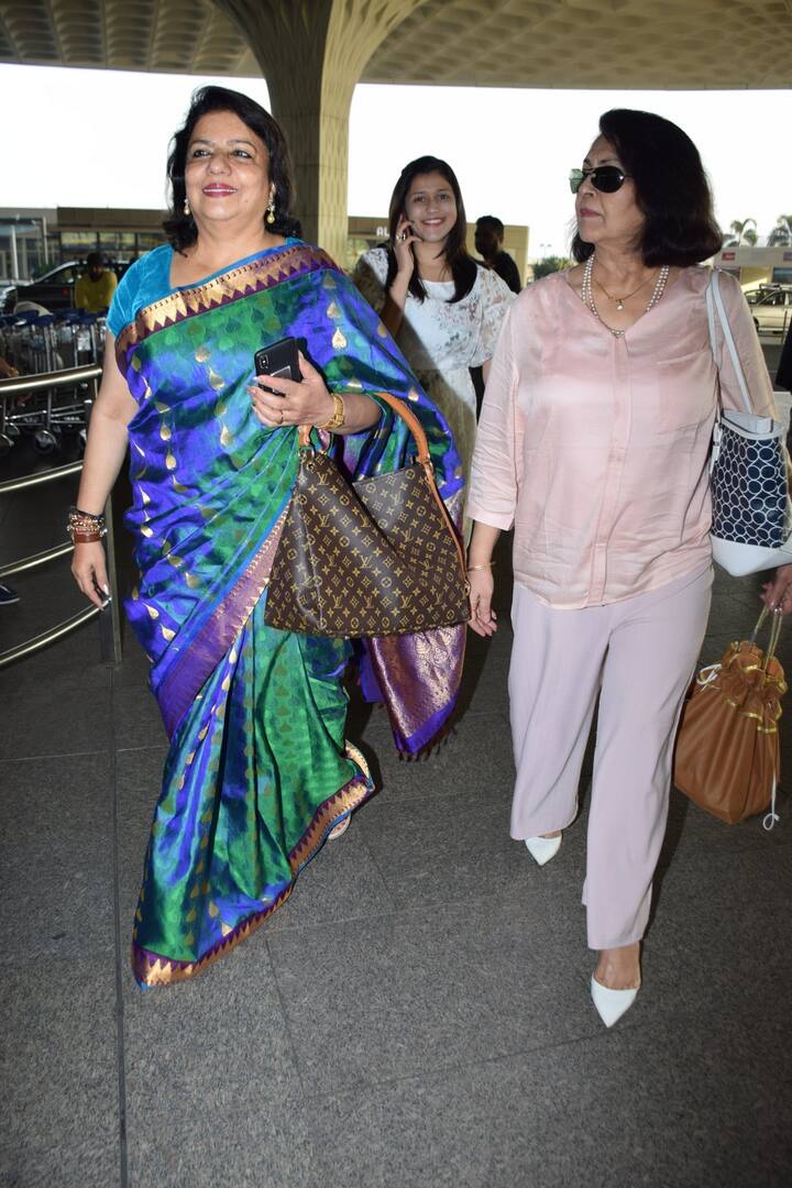 शादी की रस्में शुरू होने से पहले मधु चोपड़ा ने बेटी के लिए बुदवार को घर पर एक पूजा रखी थी. (तस्वीर: मानव मंगलानी)