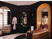 UMAID BHAWAN PALACE के Maharani-Maharaja Suite की तस्वीरें जहां ठहरे हैं निक और प्रियंका