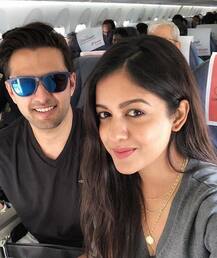 इशिता और वत्सल ऐसे हॉट अंदाज में सेलि‍ब्रेट करते नजर आए अपनी शादी की पहली सालगिरह