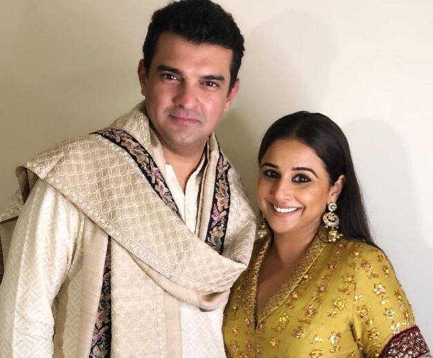 Birthday Special: पहली बार फिल्मफेयर के बैकस्टेज पर हुई थी मुलाकात, धीरे धीरे बढ़ीं विद्या-सिद्धार्थ की नज़दीकिया Today is Vidya Balan's birthday, know about Vidya and Siddhartha Love Story Birthday Special: पहली बार फिल्मफेयर के बैकस्टेज पर हुई थी मुलाकात, धीरे धीरे बढ़ीं विद्या-सिद्धार्थ की नज़दीकिया