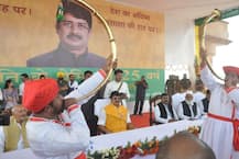 तस्वीरें: लखनऊ की रैली में दिखा राजा भैया का शाही अंदाज, कहा- गरीबों के लिए लड़ेगी हमारी पार्टी