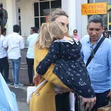 प्रियंका चोपड़ा की शादी में पहुंची विदेशी हीरोइनें, बेटी को गोद में लिए दिखीं एलिजाबेथ चैंबर्स