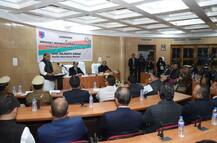 जिस देश में महिलाएं सुरक्षित होती हैं वहां का विकास कोई रोक नहीं सकता: राजनाथ सिंह