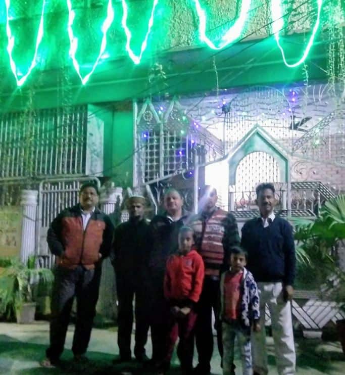 बरेली के लोगों ने मनाया प्रियंका-निक की वेडिंग का जश्न, पुश्तैनी घर को खूब सजाया गया