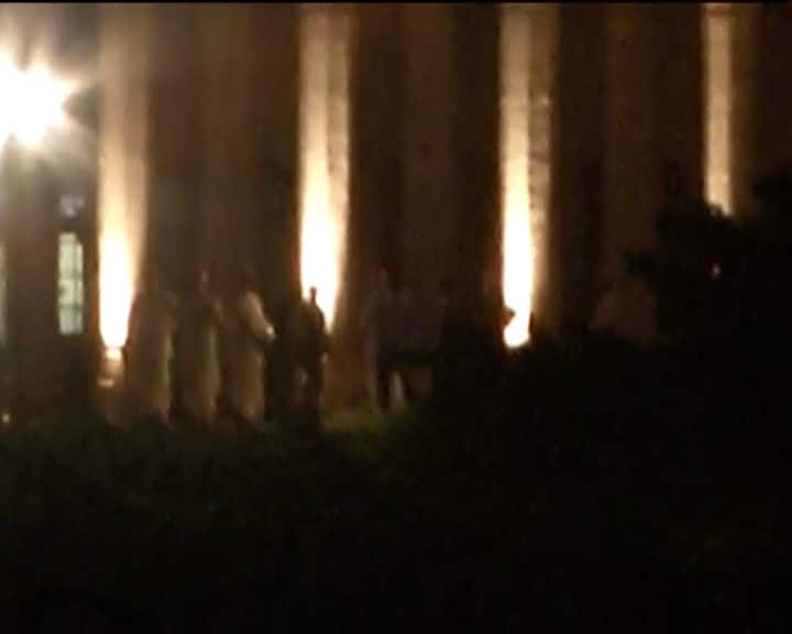 एक दूजे के हुए प्रियंका-निक, सात फेरों के साथ ज़िंदगी भर साथ निभाने का वादा किया