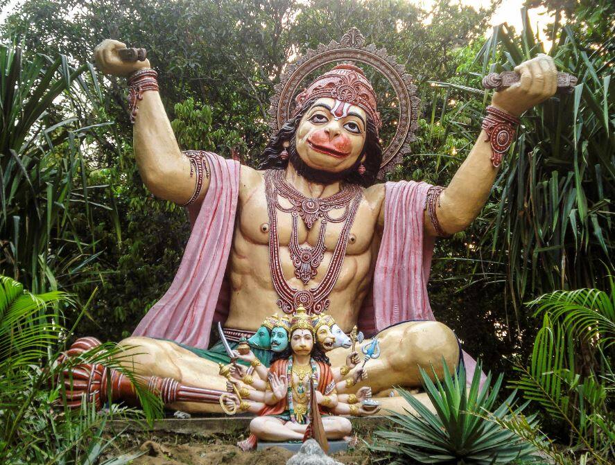 Learn about twenty-five things associated with lord Hanuman ji बराक ओबामा हमेशा जेब में रखते हैं हनुमान की मूर्ति, जानें बजरंग बली की ऐसी ही 25 बातें