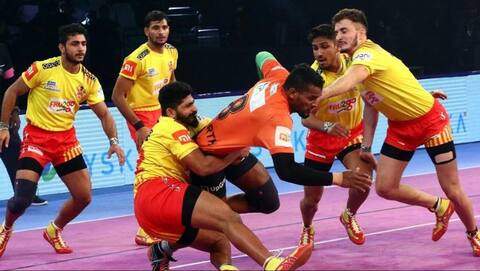 Pro Kabaddi League 2018: यू मुंबा ने गुजरात फॉर्च्यून जायंट्स को 36-26 से हराया Pro Kabaddi League 2018: यू मुंबा ने गुजरात फॉर्च्यून जायंट्स को 36-26 से हराया