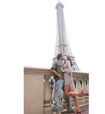 पति को कुछ इस अंदाज में विश कर रही है ये हसीना, देखें तस्वीरें