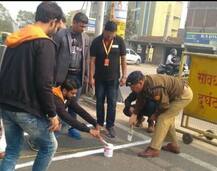 गोरखपुरः जब एसपी ट्रैफिक ने खुद संभाली सफाई की कमान, मातहत और आमजन भी हो लिए साथ