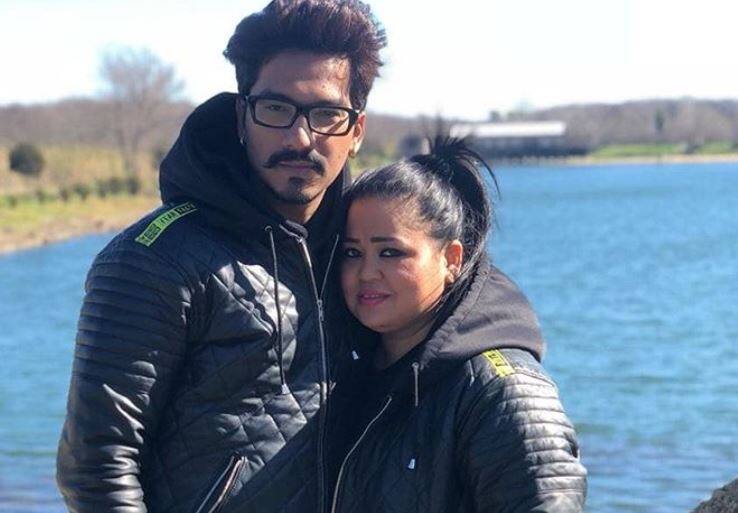 शादी की सालगिरह पर भारती ने पति हर्ष के नाम किया यह इमोशनल मैसेज Bharti shares an adorable message for hubby Harsh on their 1st anniversary शादी की सालगिरह पर भारती ने पति हर्ष के नाम किया यह इमोशनल मैसेज