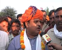 राजस्थान: अशोक गहलोत की \'गुगली\', अजमेर से कांग्रेस सांसद रघु शर्मा को बताया सीएम उम्मीदवार