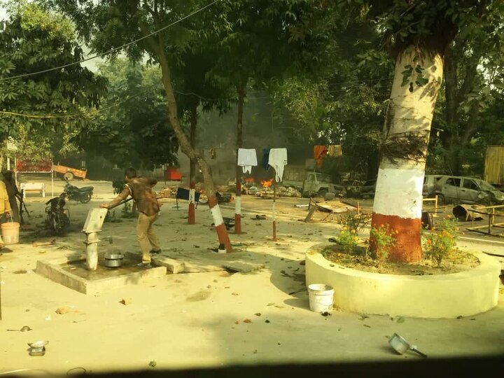 Bulandshahr violence: villagers fear of police action,  Many people leave home and camped in the fields बुलंदशहर हिंसा: ग्रामीणों को पुलिस कार्रवाई का डर, घर छोड़ कई ने खेतों डेरा डाला
