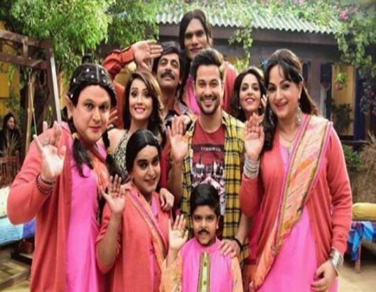 Aparshakti Khurrana set to replace Kunal Khemu in Sunil Grover's 'Kanpur Wale Khuranas' कानपुर वाले खुरानाज: सुनील ग्रोवर को लगा बड़ा झटका, शो का हिस्सा नहीं बनेगा ये स्टार अभिनेता