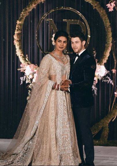 वहीं प्रियंका ने ये भी कहा कि उनके लिए हनीमून पर जाने से ज्यादा जरूरी डेट पर जाना है ताकि जिसके साथ वे पूरी जिंदगी बिताने जा रही हैं उसे अच्छी तरह से जान लें. फोटोः इंस्टाग्राम