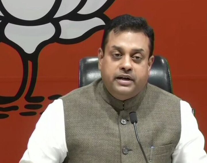 BJP leader sambit patra statement in gorakhpur गोरखपुर: अगला लोकसभा चुनाव लीडर और डीलर्स के बीच जंग- संबित पात्रा