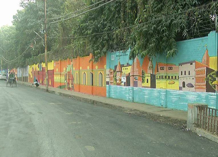 कुंभ के लिए 27 करोड़ से सज रही हैं प्रयागराज की दीवारें, 600 कलाकार दिन-रात जुटे हैं काम में