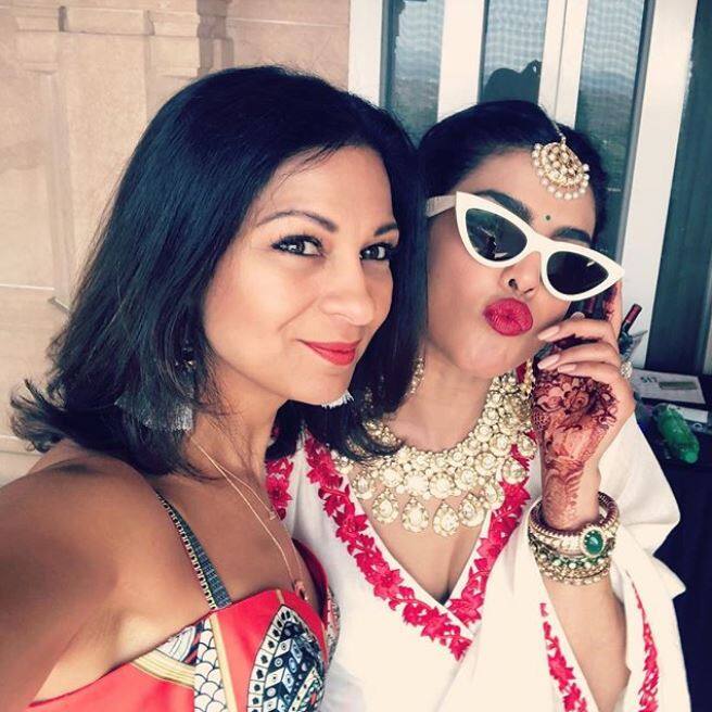 दिल्ली में हुई रिसेप्शन के बाद ये जोड़ा अब 20 दिसंबर को मुंबई में एक और रिसेप्शन होस्ट करने वाला है.