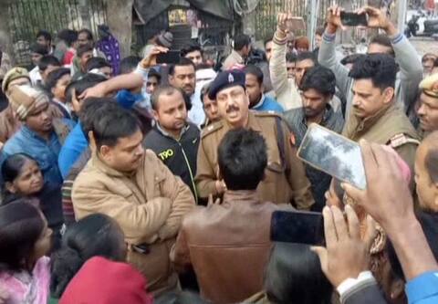 प्रयागराज: शराब लाने से किया इनकार तो दबंग ने मार दी गोली, मौत प्रयागराज: शराब लाने से किया इनकार तो दबंग ने मार दी गोली, मौत