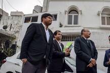 रॉबर्ट वाड्रा के दफ्तर में करीब 15 घंटों तक चली छापेमारी, किचन और वॉशरूम की दीवार तक को नहीं छोड़ा