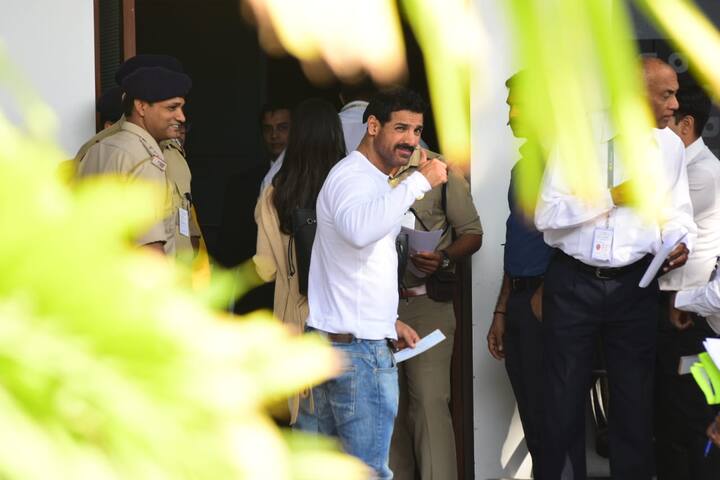 ईशा और आनंद की शादी मुंबई स्थित मुकेश अंबानी के घर 'एंटीला' में ही होगी. (तस्वीर: मानव मंगलानी)