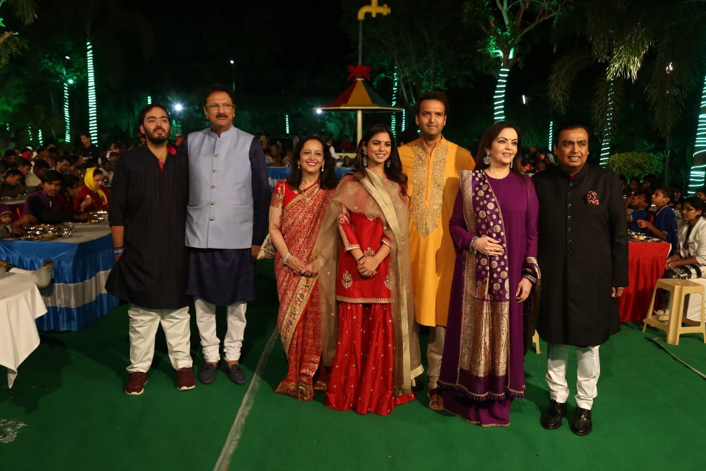 Isha Ambani Wedding: उदयपुर में लगा सितारों का मेला, सभी बड़े होटल बुक, 92 प्लेन किराए पर लिए गए