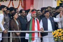 यूपी: शिवपाल के मंच से मुलायम ने दिया कार्यकर्ताओं को संदेश- ये मेरा भाई है, इसका साथ देना