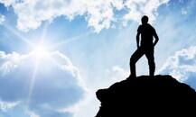 सक्सेस टिप्स: नए साल पर अपनाए ये आदतें, करियर में पहुचाएंगी मदद